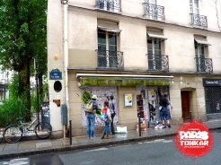 Collage à Paris en juillet 2014